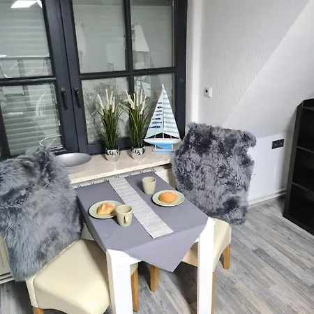 Exklusive Ferienwohnung nahe der Nordsee Wesselburen Exterior foto